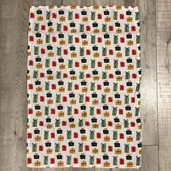 Present Dish Towel - Picture 3 of 3